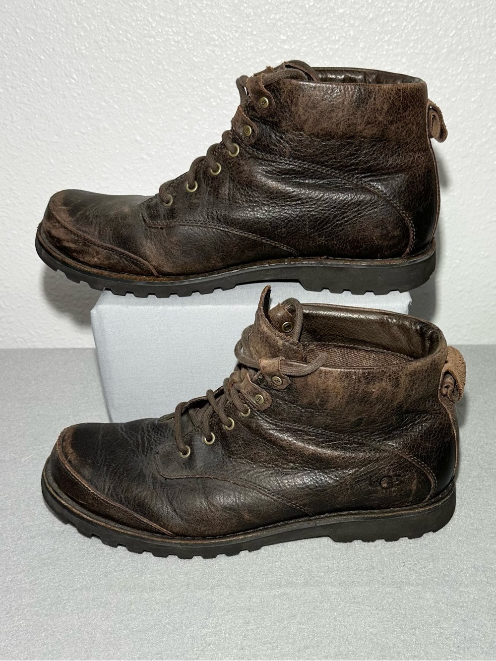 UGG Australia Paxton Men's Boots.